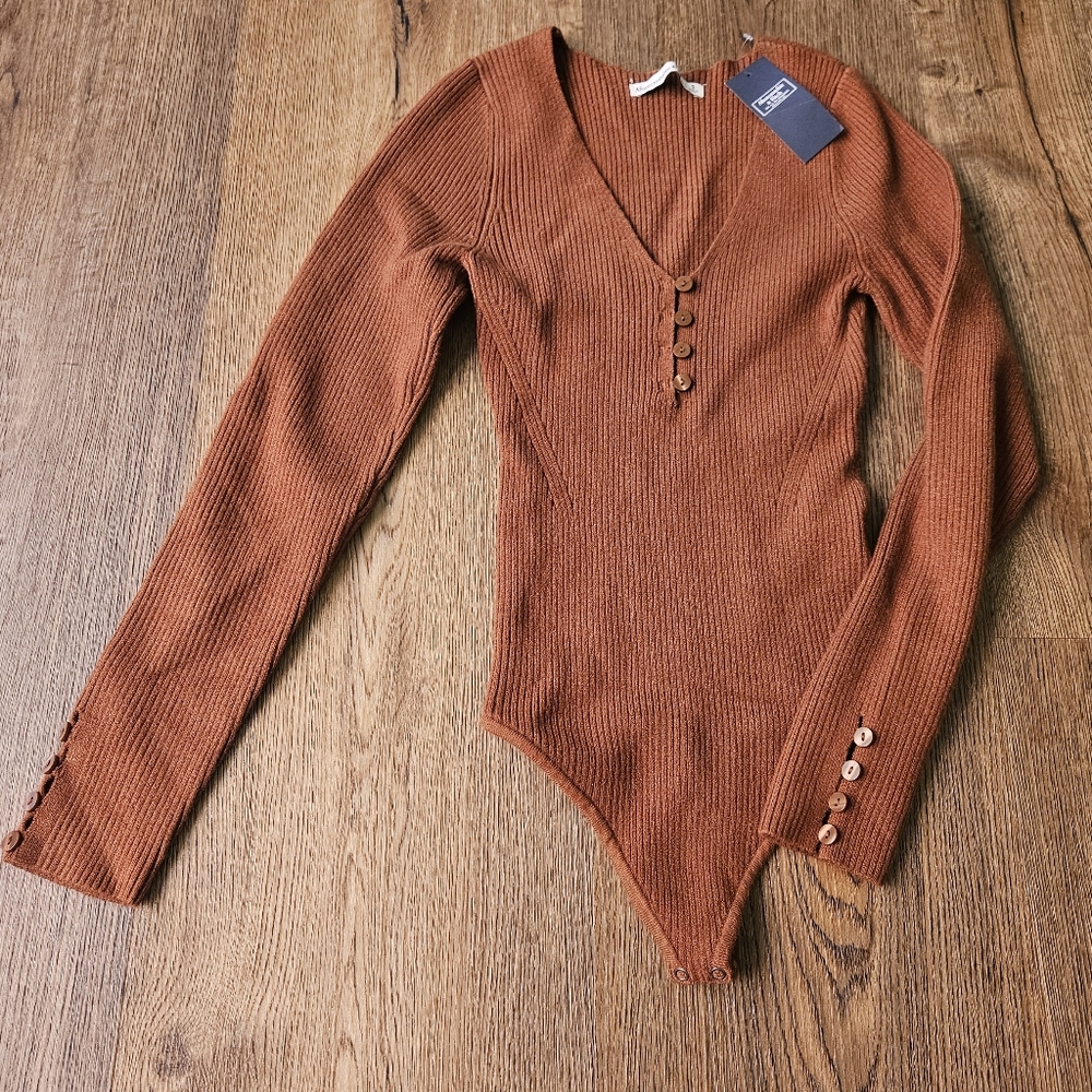 Abercrombie & Fitch Ribbed Rust Knit Bodysuit Small Nwt